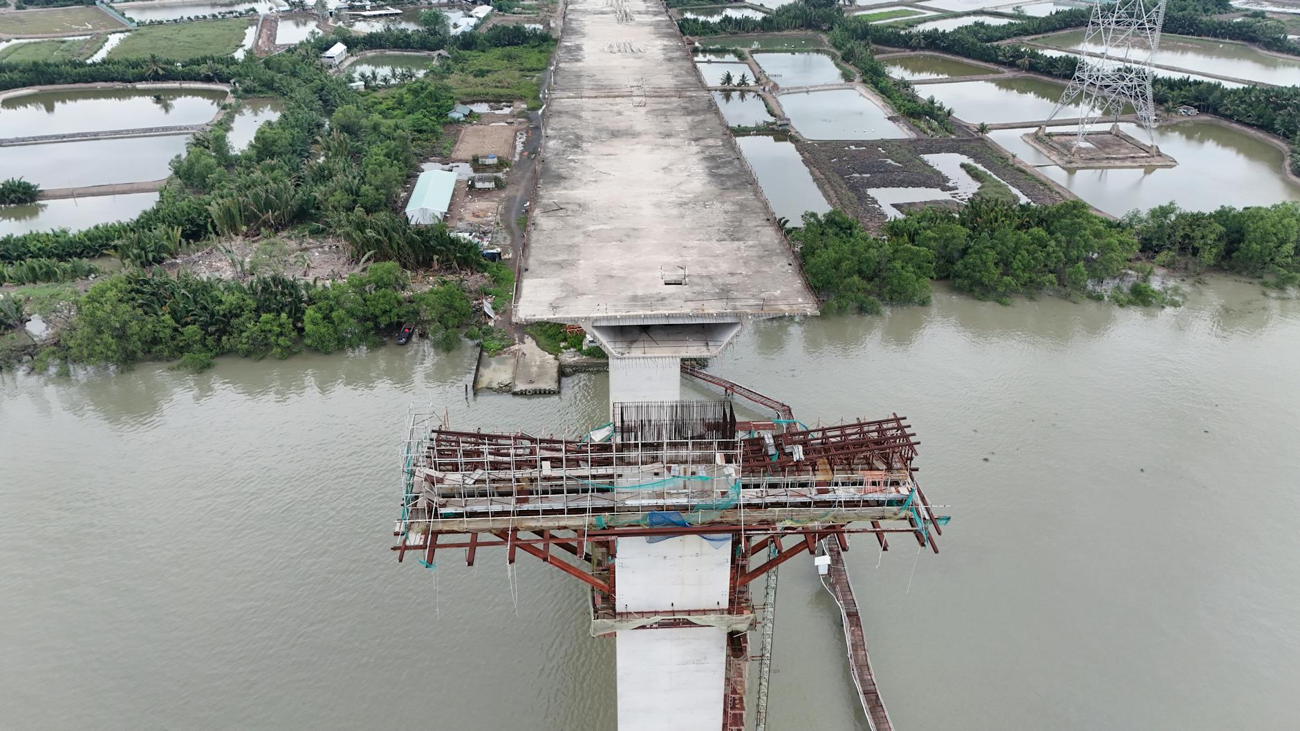 Ví dụ tỷ số giúp người đọc hiểu trường hợp thắng nửa và thua nửa ở kèo 1.75